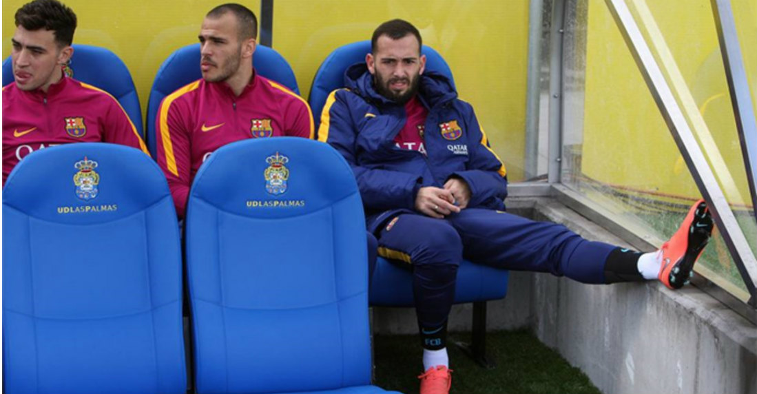Las malas caras de Aleix Vidal en el Barça