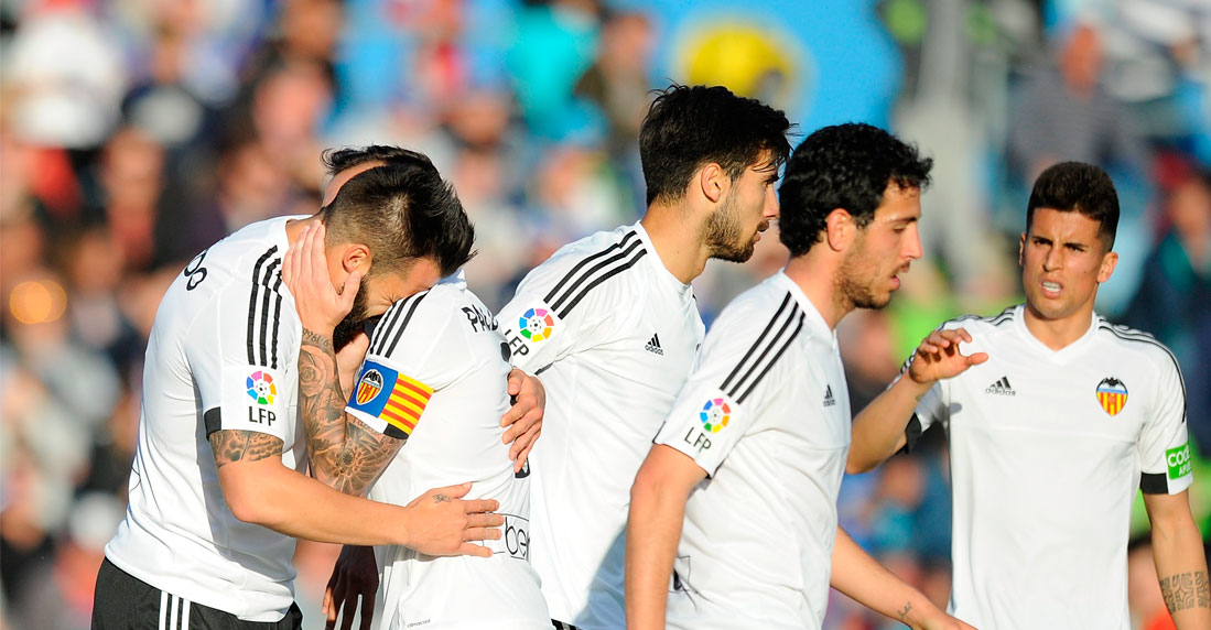 ¿Qué jugadores del Valencia se apuestan '10 pavos' y 'una cena' por una victoria ante el Madrid?