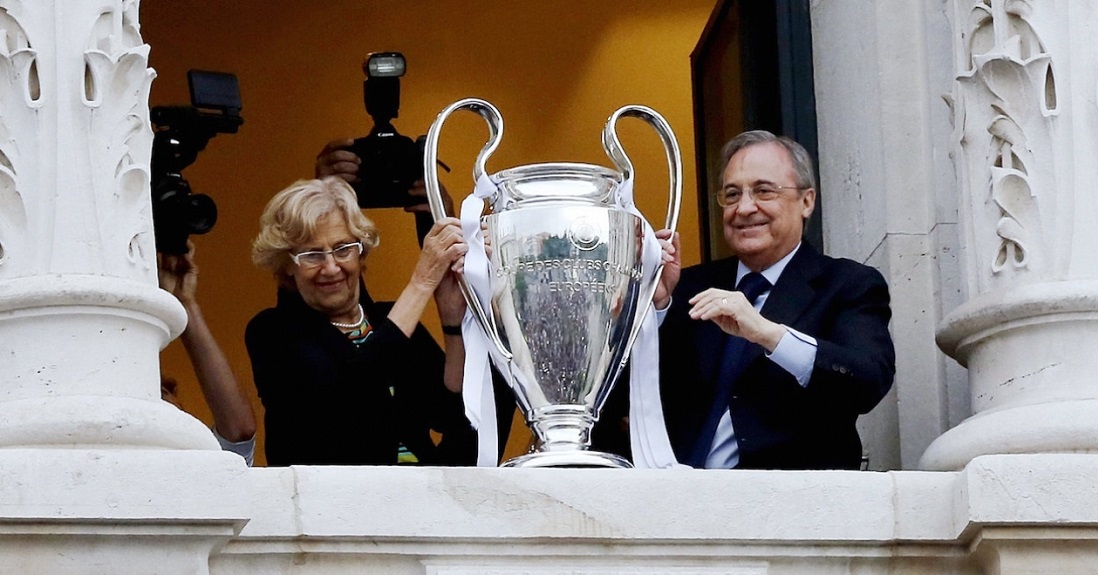 Los curiosos y exclusivos regalos que se hicieron Carmena y el Real Madrid 