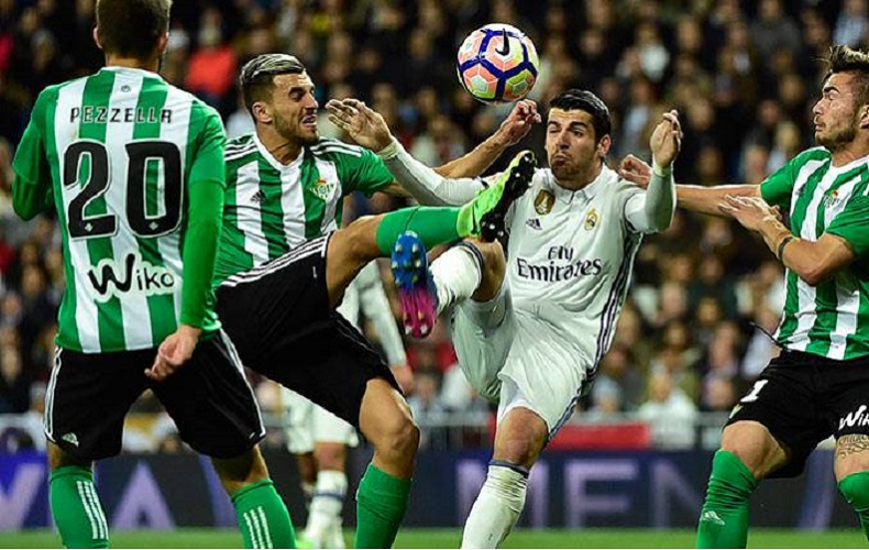 El Real Madrid apalabró un posible recambio para Isco contra el Betis