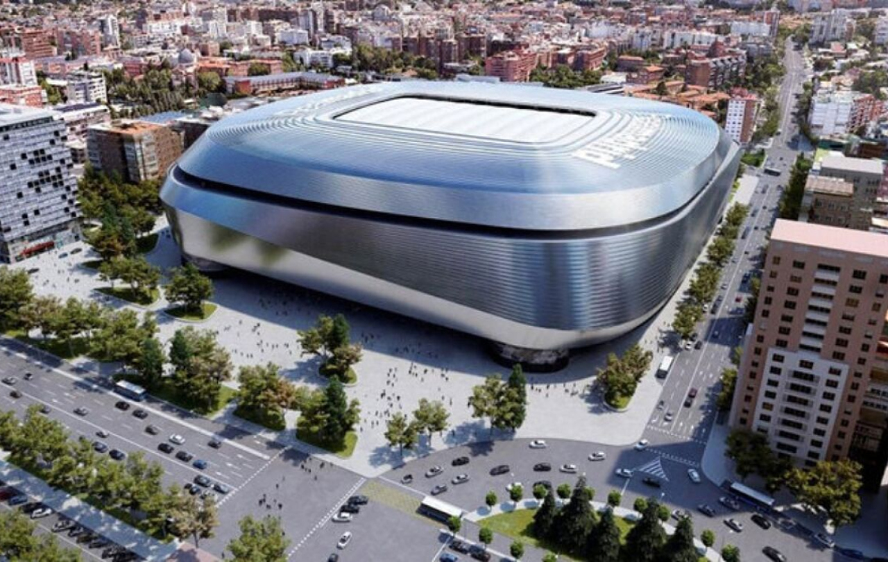 Piel de gallina: la nueva cubierta del Bernabéu ya se mueve