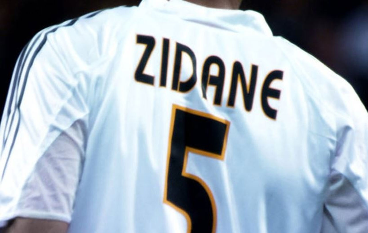La última locura por Zidane: una camiseta valorada en más de 80.000 euros
