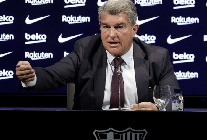 La noticia resuena como una bomba para el Barça de Xavi: Laporta le ha estado engañando 