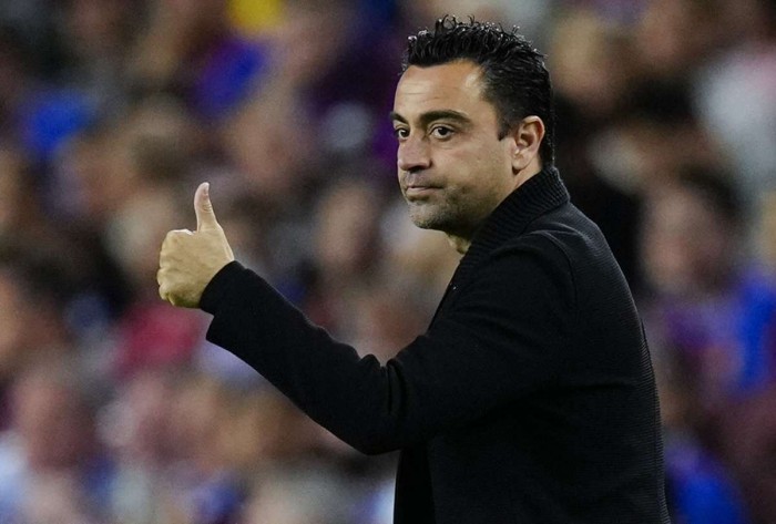 De protegido de Xavi... a salir por la puerta de atrás: el Barça ya contempla su venta 