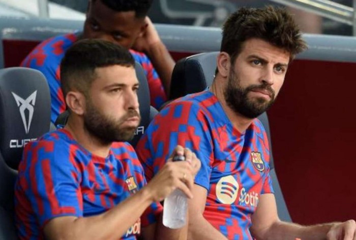 Sustituto de Jordi Alba y Piqué: será el nuevo capitán del Barça (y ya lo han avisado) 