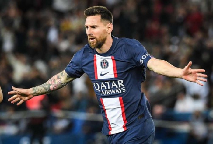 Es una guerra (de fuego cruzado): otro lío judicial entre el Barça y el PSG por Messi 