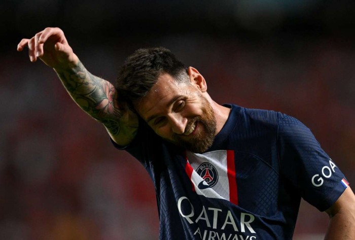 Messi sigue las negociaciones y pone una nueva condición para volver al Barça: quiere una cabeza más