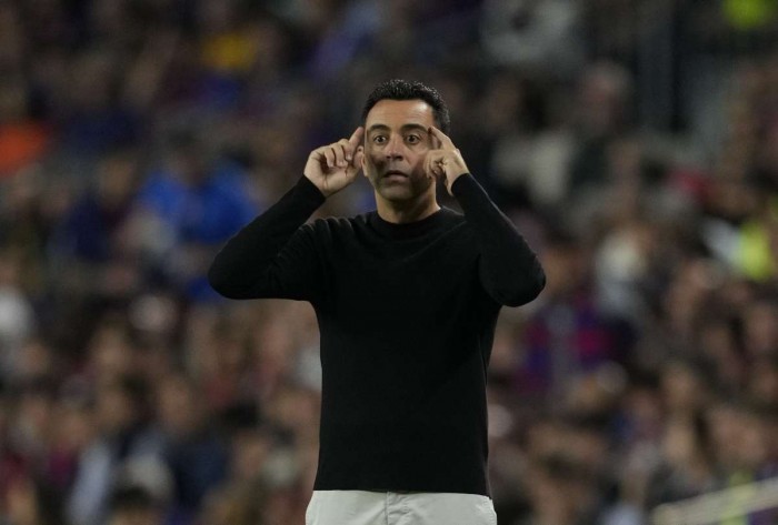 Xavi se pone la venda antes de la herida: sabe las malas artes de Laporta y las falsedades del Barça