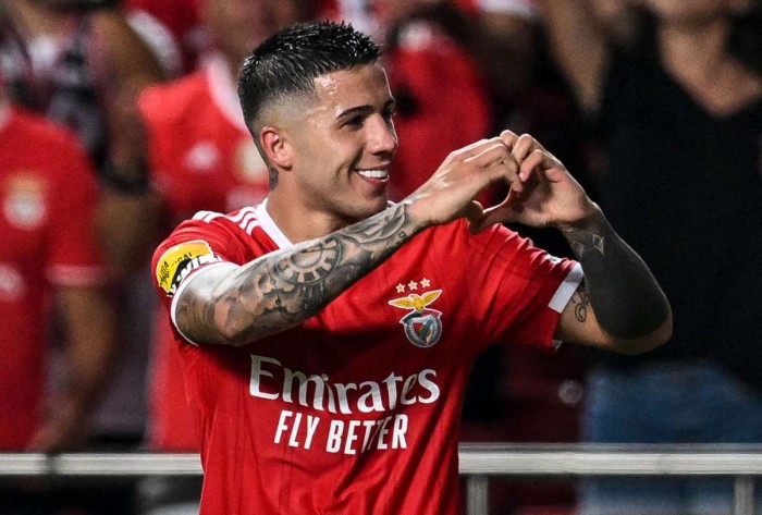 El Benfica quiere repetir la experiencia de Enzo: dos jugadores para sustituirle