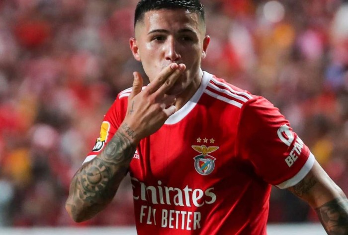 Enzo monta el incendio en Benfica y afecta a su futuro: “Vete eres muy poco profesional”