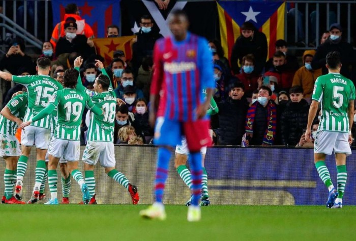 El Betis también le roba jugadores al Barcelona: un fichaje está en camino