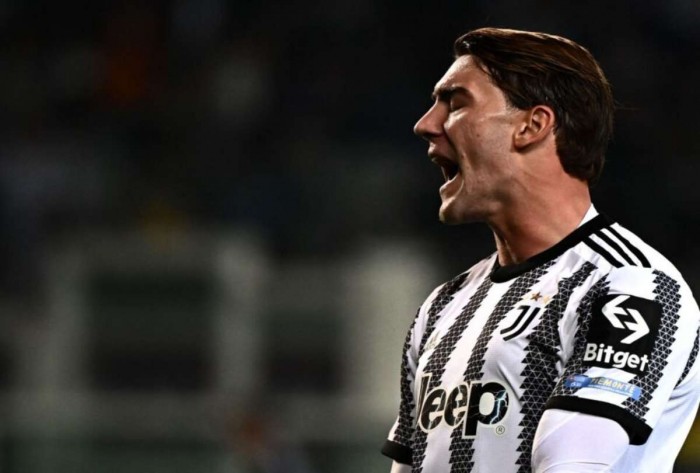 Vlahovic no aguanta más en la Juventus: ha pedido salir tras la humillación ante el Nápoles