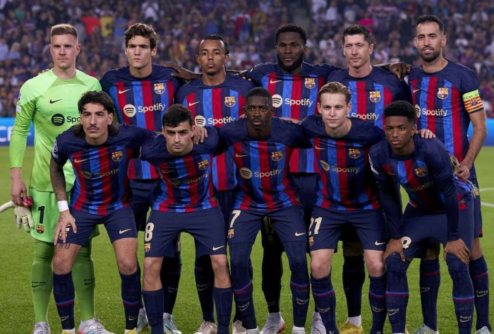Vuelve el atasco en el Camp Nou: hay cuatro jugadores que se niegan a salir del Barcelona
