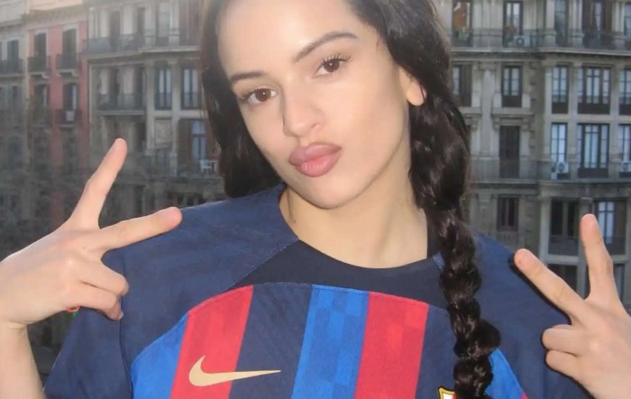 La Rosalía tiene camiseta oficial del Barça y cuesta un pastizal